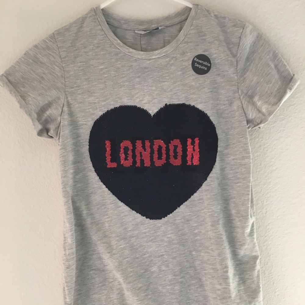 Reversible sequins tshirt